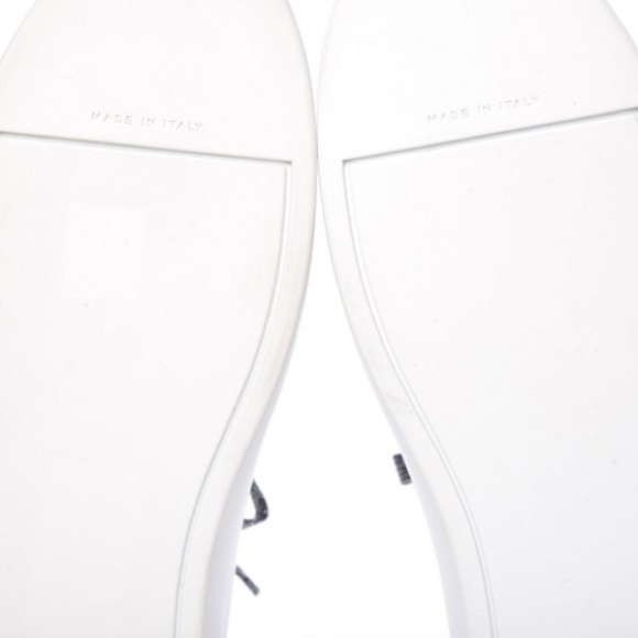 NIB Chanel Iridescent Goatskin Womens Sneakers 41 White Silver - Picture 9 of 16